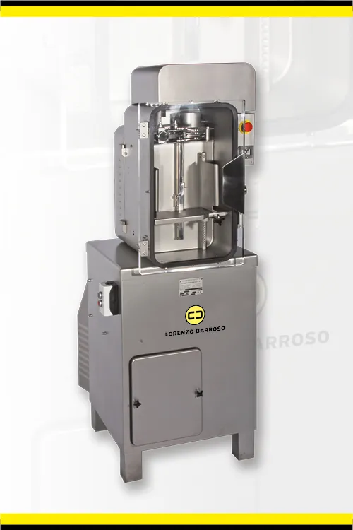 Lorenzo Barroso HELVAC Vacuum Clipper